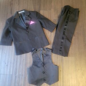 Boys Tuxedo Set  Formal Black Tie Party Wedding Toddler Kids Black Size 5